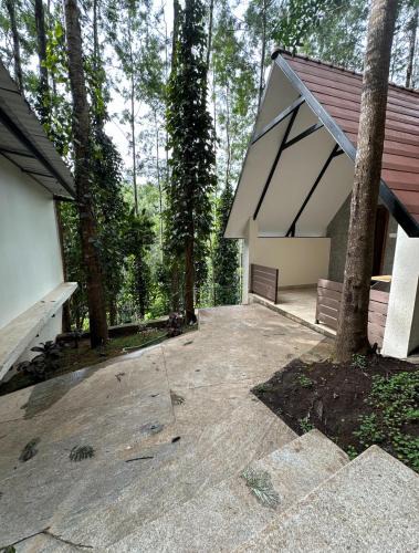 Yercaud Resort | 100 Oaks Estate