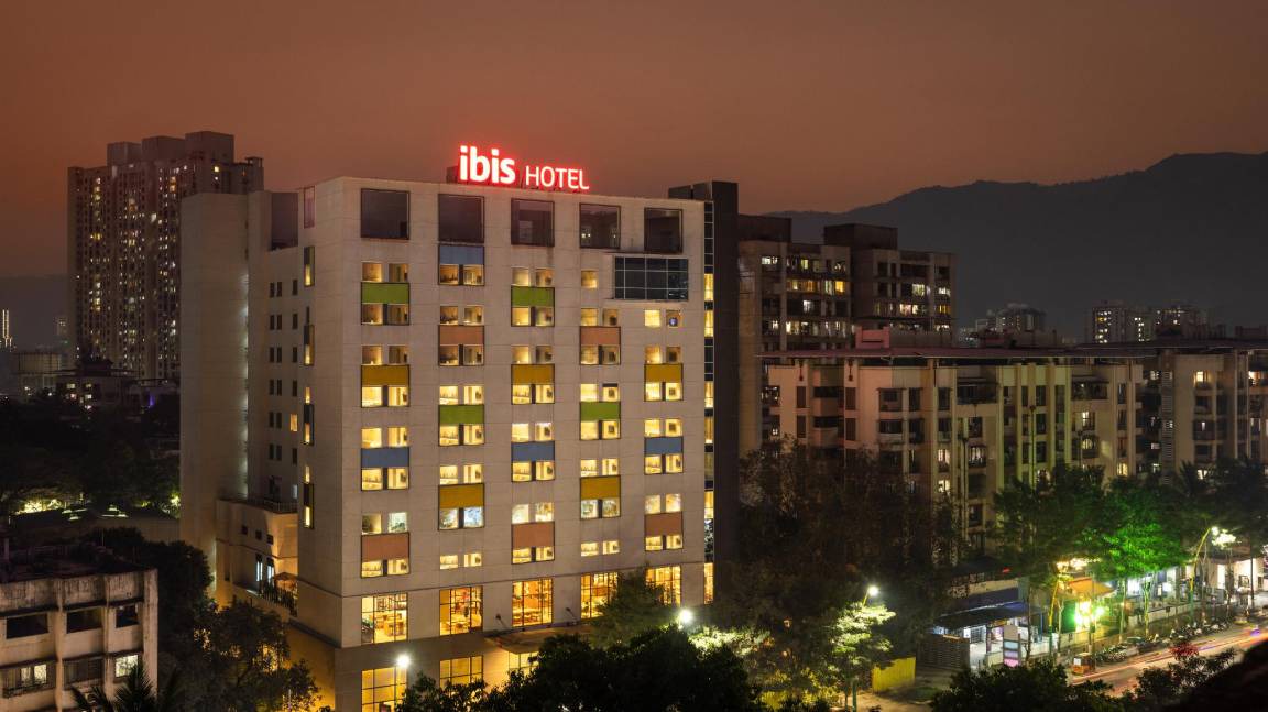 Thane West Hotel | 18 m² Hotel ∙ 3 guests