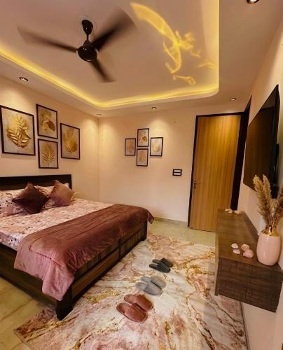 Chhatarpur Apartment | 1bhk couple friendly near Airport And Metro