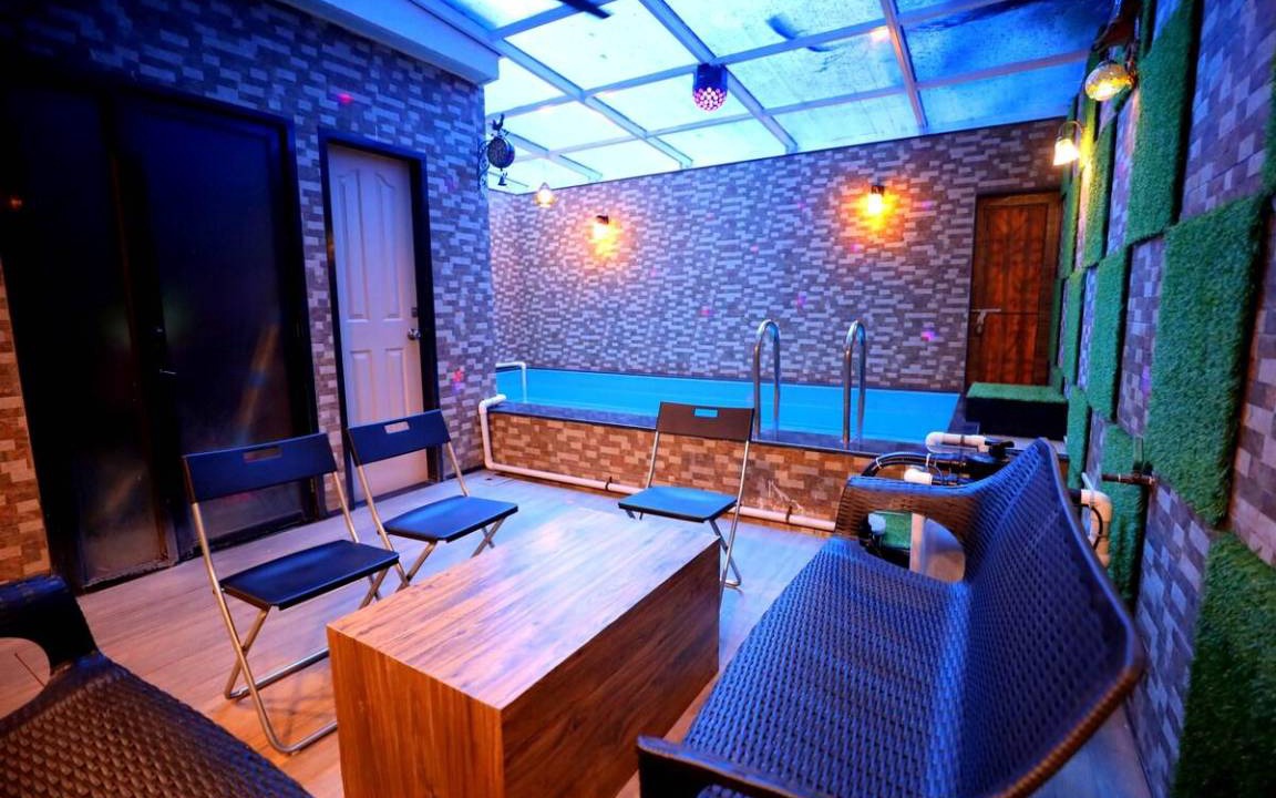 Kandivali East Villa | 2200 m² Villa ∙ 4 bedrooms ∙ 12 guests