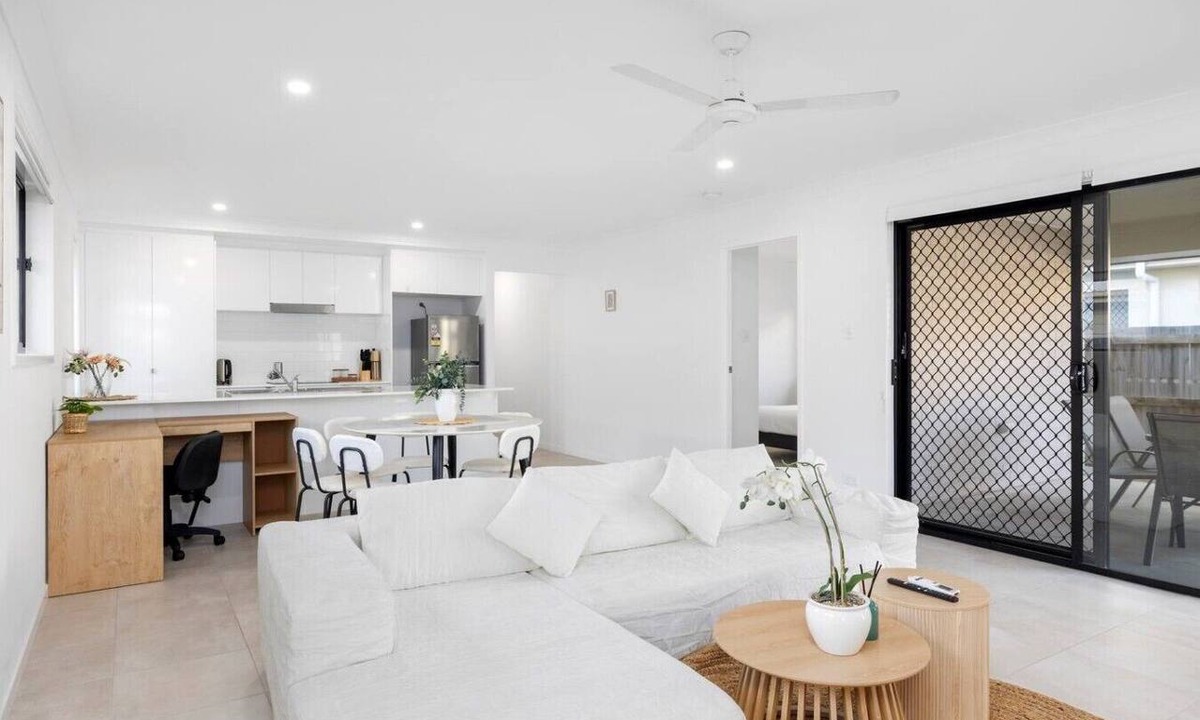 Logan Reserve House | 4B Family Oasis in Logan Reserve, Comfort & Space