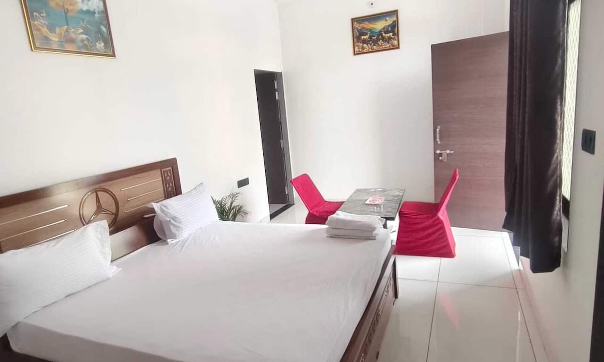 Chomu Hotel | A N HOTEL