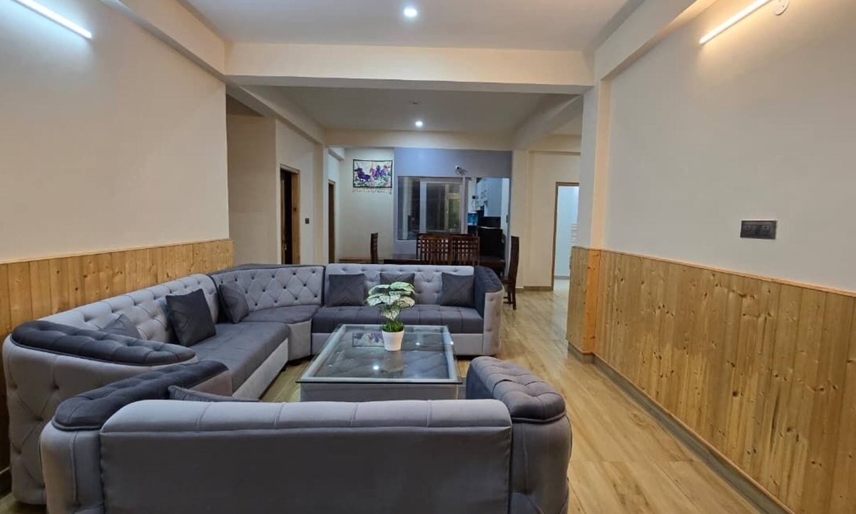 Manali Hotel | Aashvika Homes