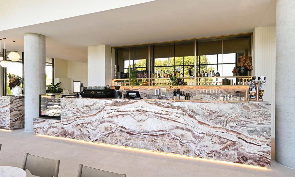Chermside Hotel | Adina Chermside Brisbane