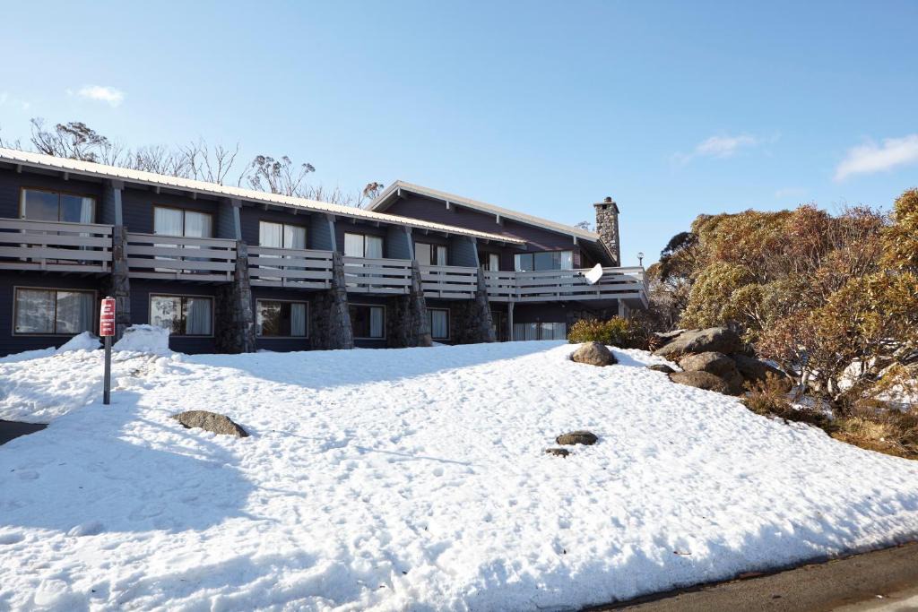 Smiggin Holes Hotel | Altitude - The Lodge Smiggins