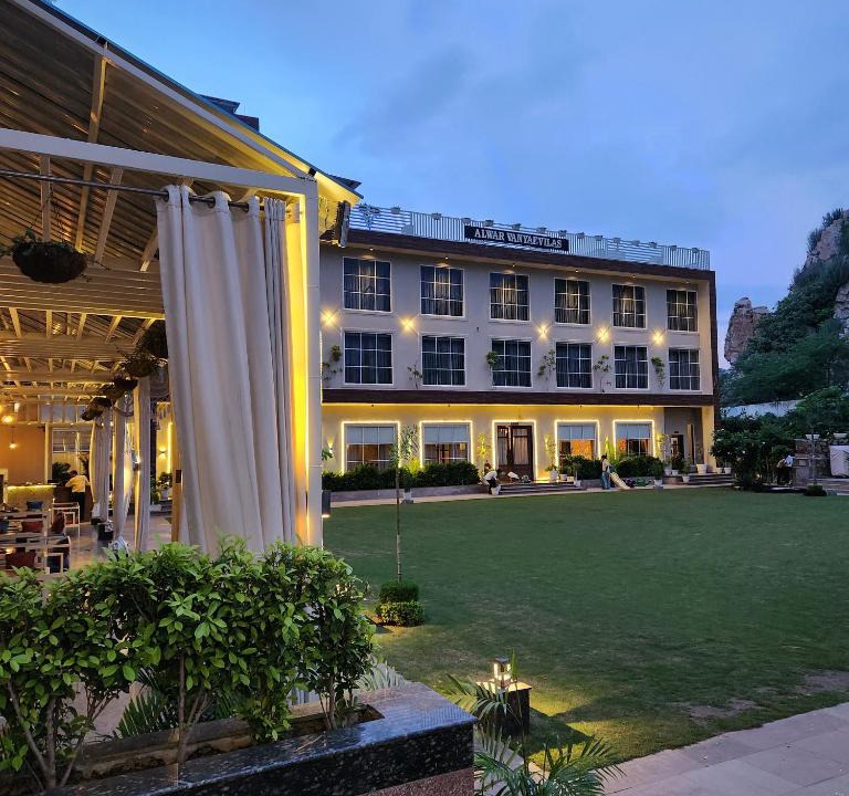 Alwar Hotel | Alwar Vanyaevilas