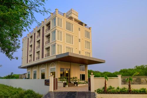 Varanasi Hotel | Amritara The Samagam