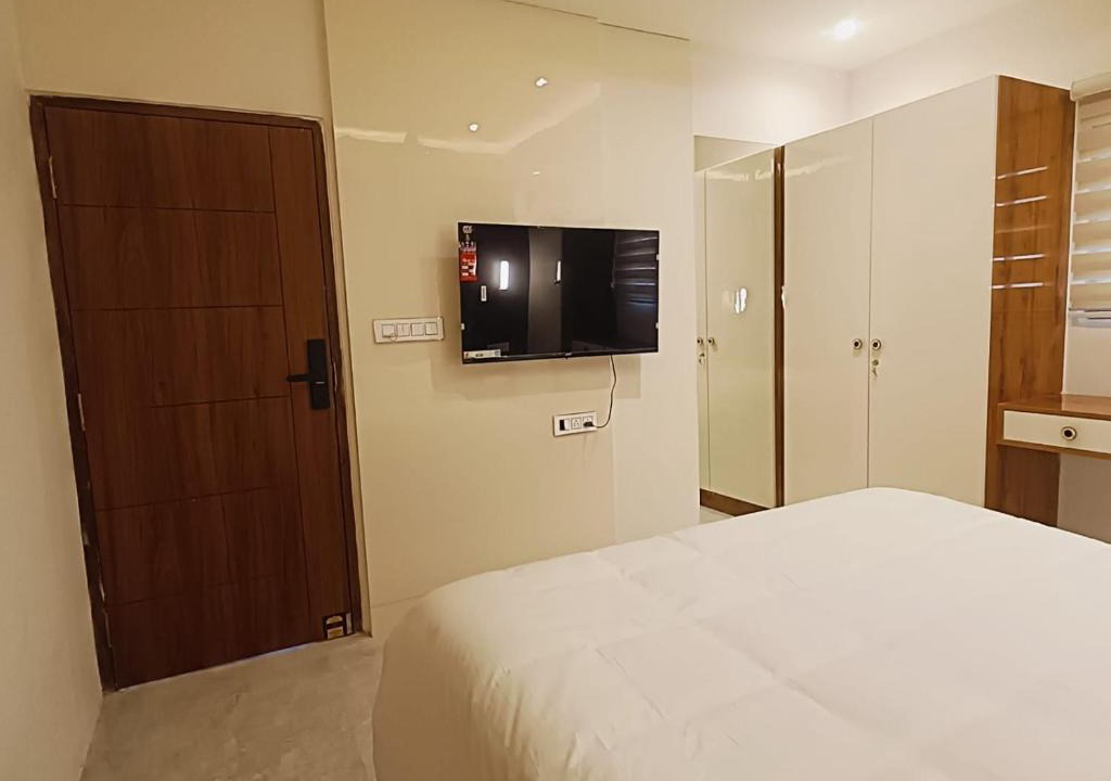Kammanahalli Apartment | Amstay Inn
