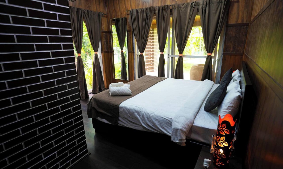 Nelamangala Hotel | Ankit Vista Green Village