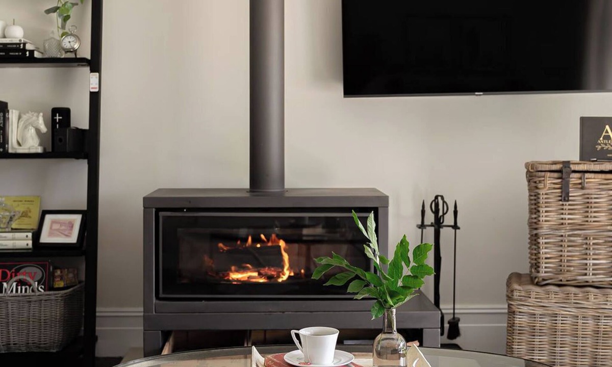 Moss Vale Cottage | Antler & Oak Cottage: Provincial Luxe In Moss Vale, Close To Wedding Venues