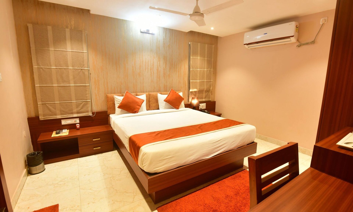 Sualkuchi Hotel | AP Homes