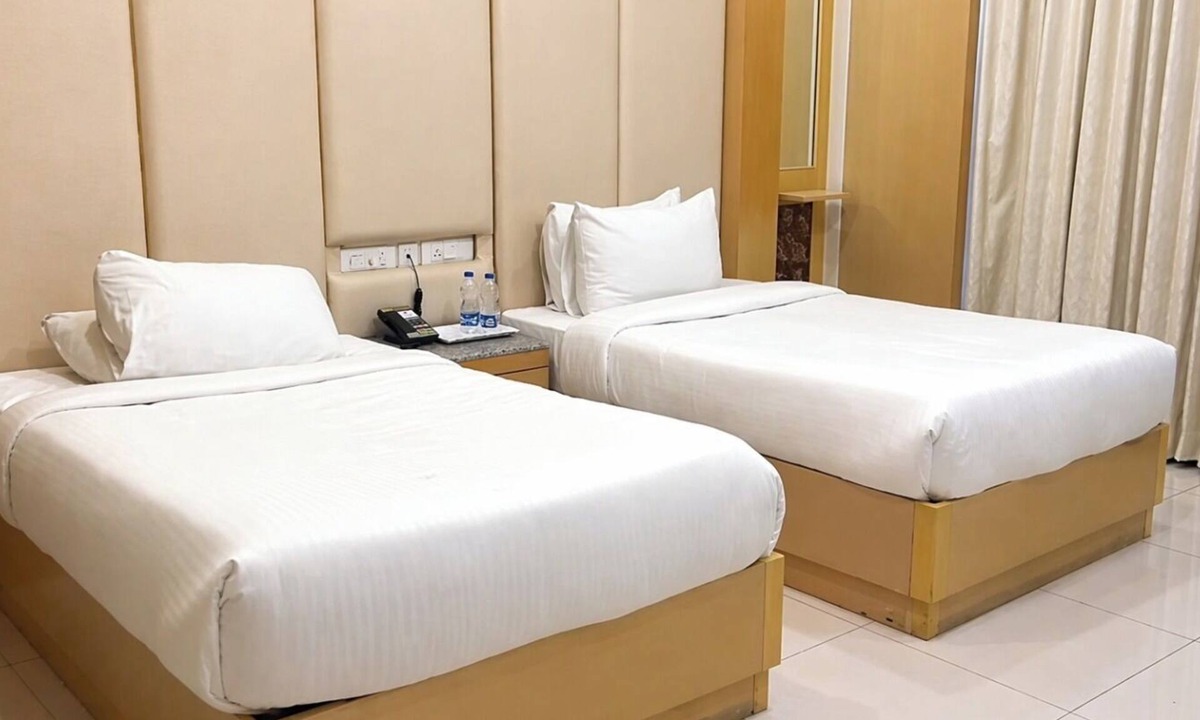 Yelagiri Hotel | AR Thanga Kottai