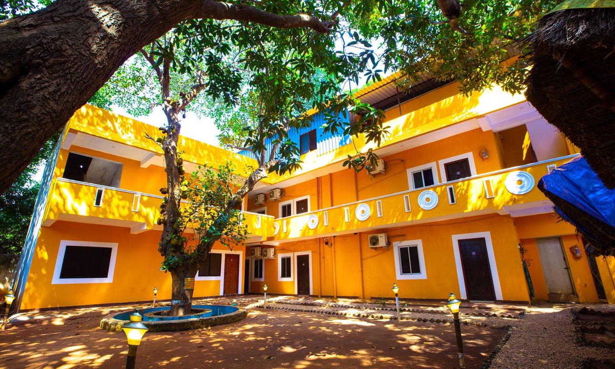 Kuilapalayam Hotel | Auro Resort
