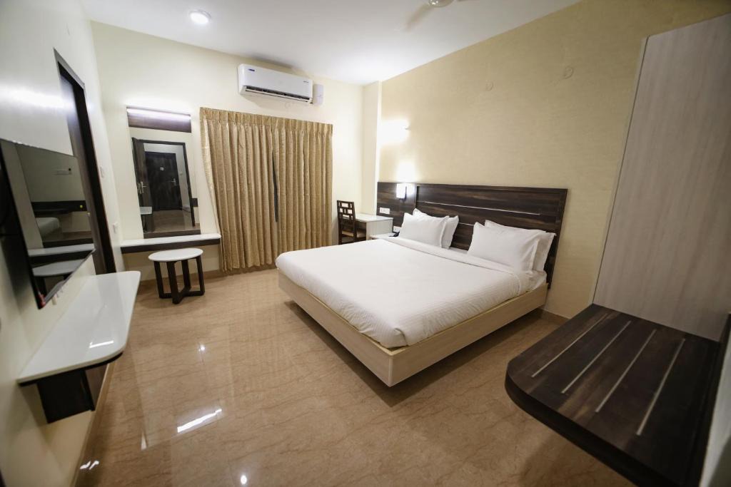 KK Nagar Hotel | Avenue 11 Premium Stays Madurai