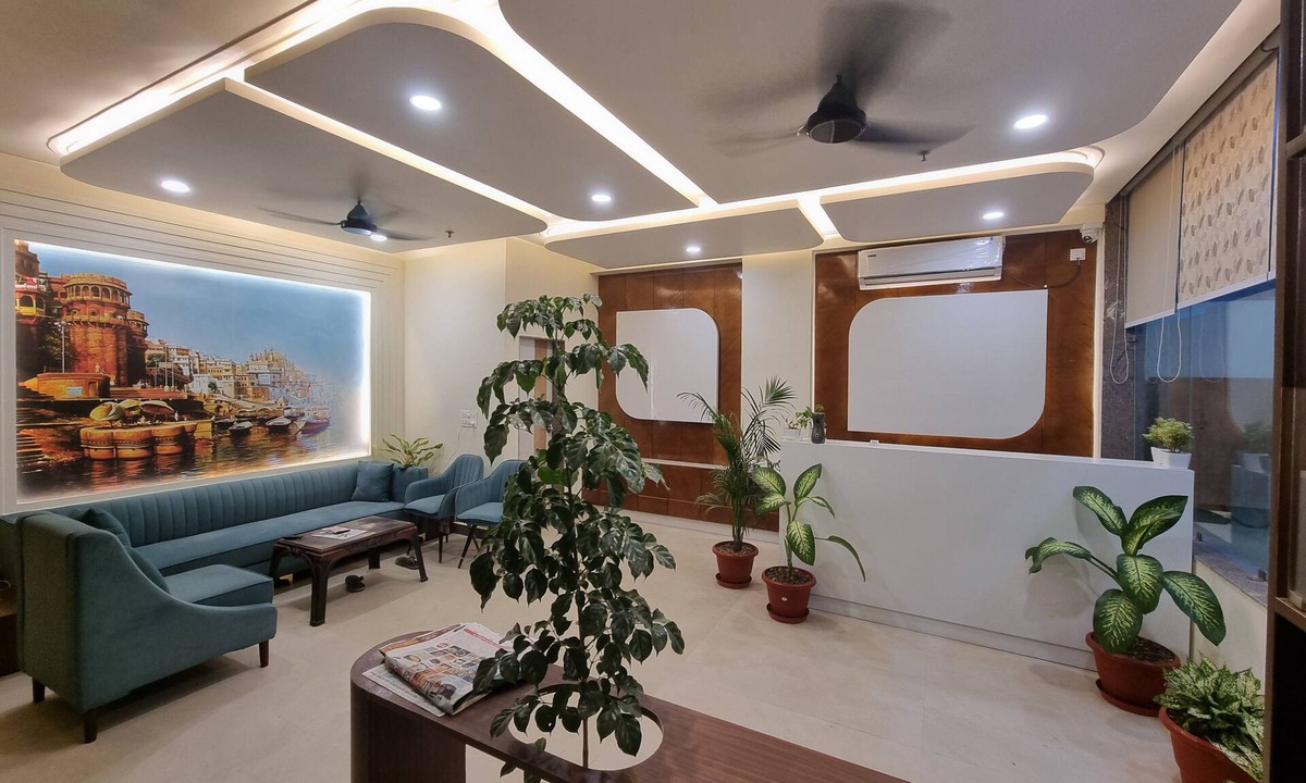 Sarnath Hotel | Awesome 9-bedroom hotel with AC in vibrant Varanasi
