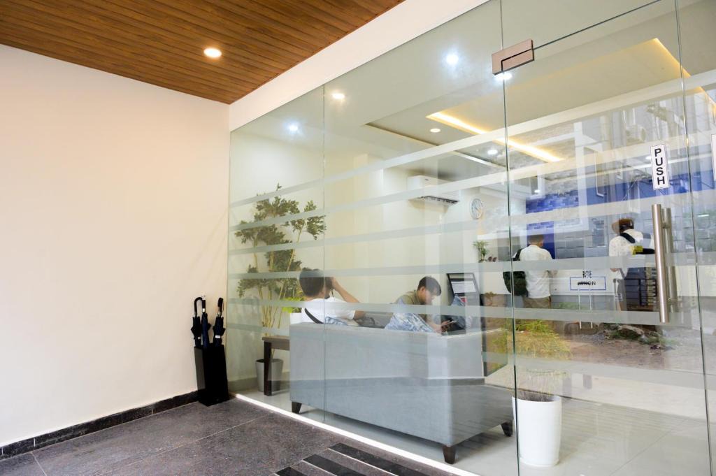 Kondapur Hotel | Axon Business Hotel Kondapur HITEC City Hyderabad