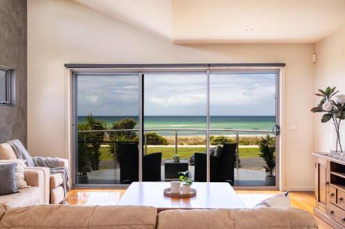 St Leonards House | Beach Retreat