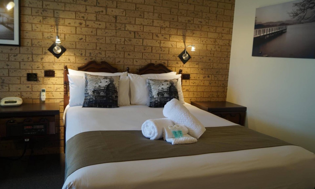 Shepparton South Hotel | Bell Tower Motor Inn