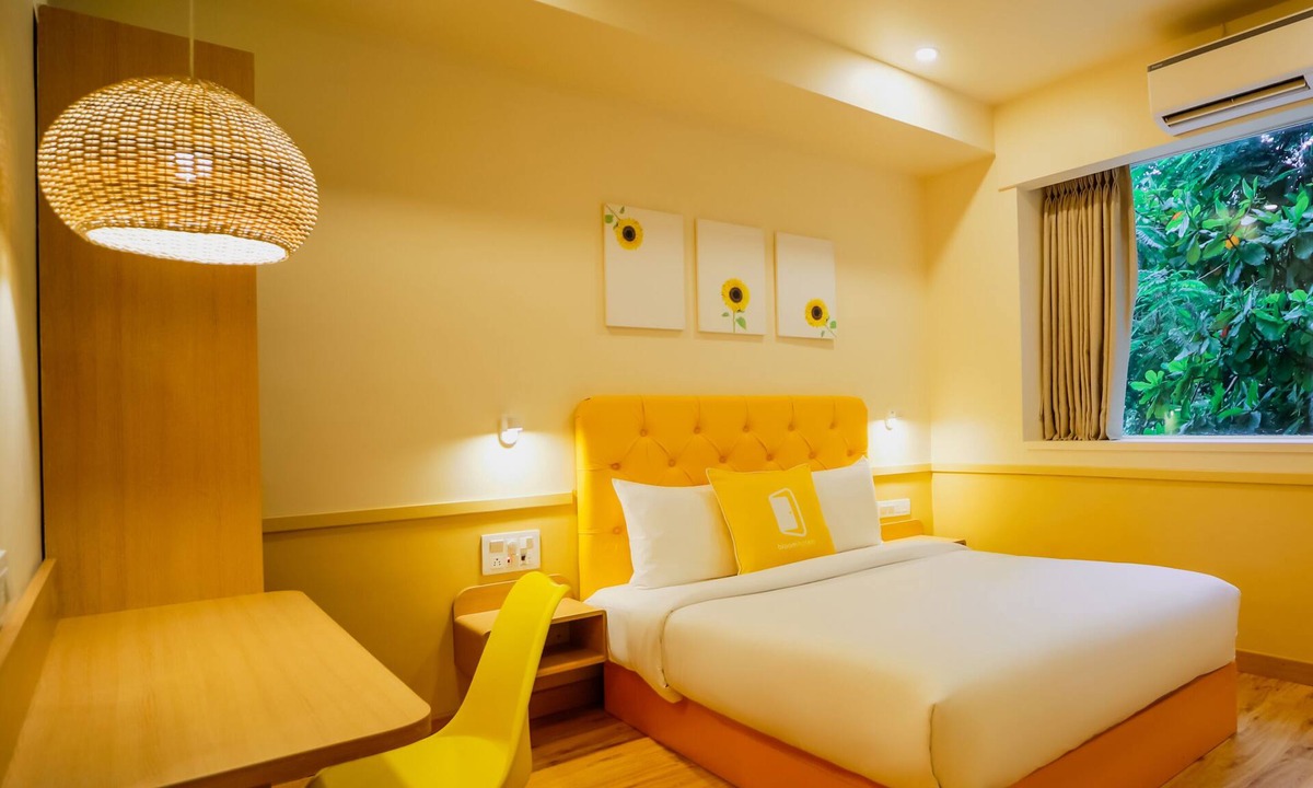 Worli Hotel | Bloom Hotel - Worli