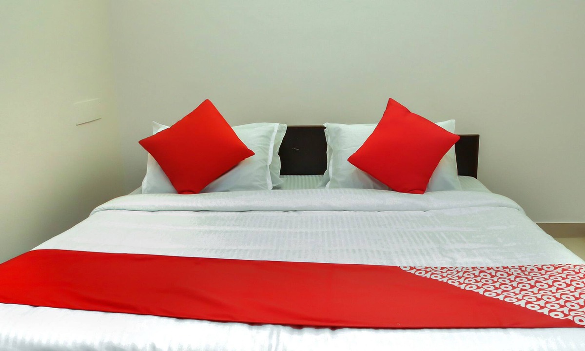 Salem Hotel | Capital O 14623 Travellers Inn