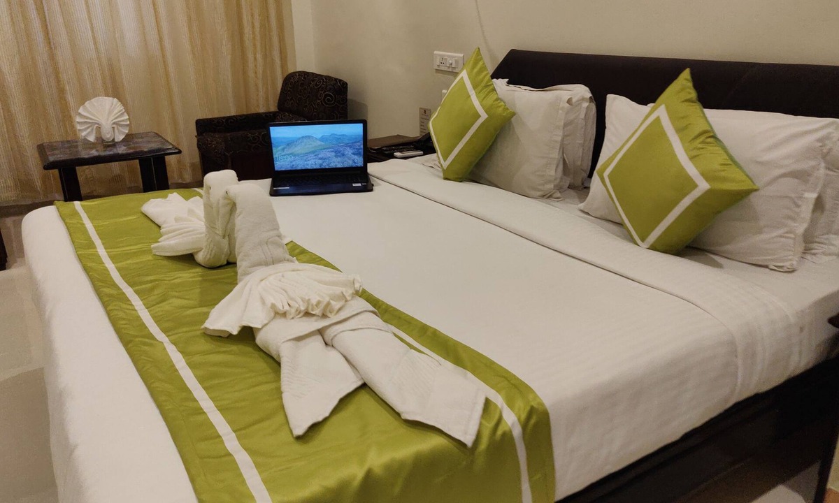 Air Force Area Hotel | Chandra Inn