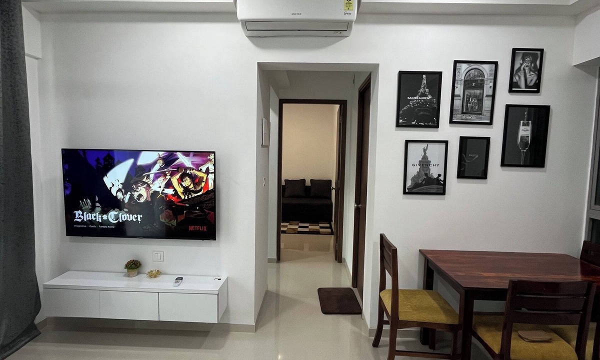 Thane West Apartment | Charming 1BHK apartment in welcoming Thane with AC