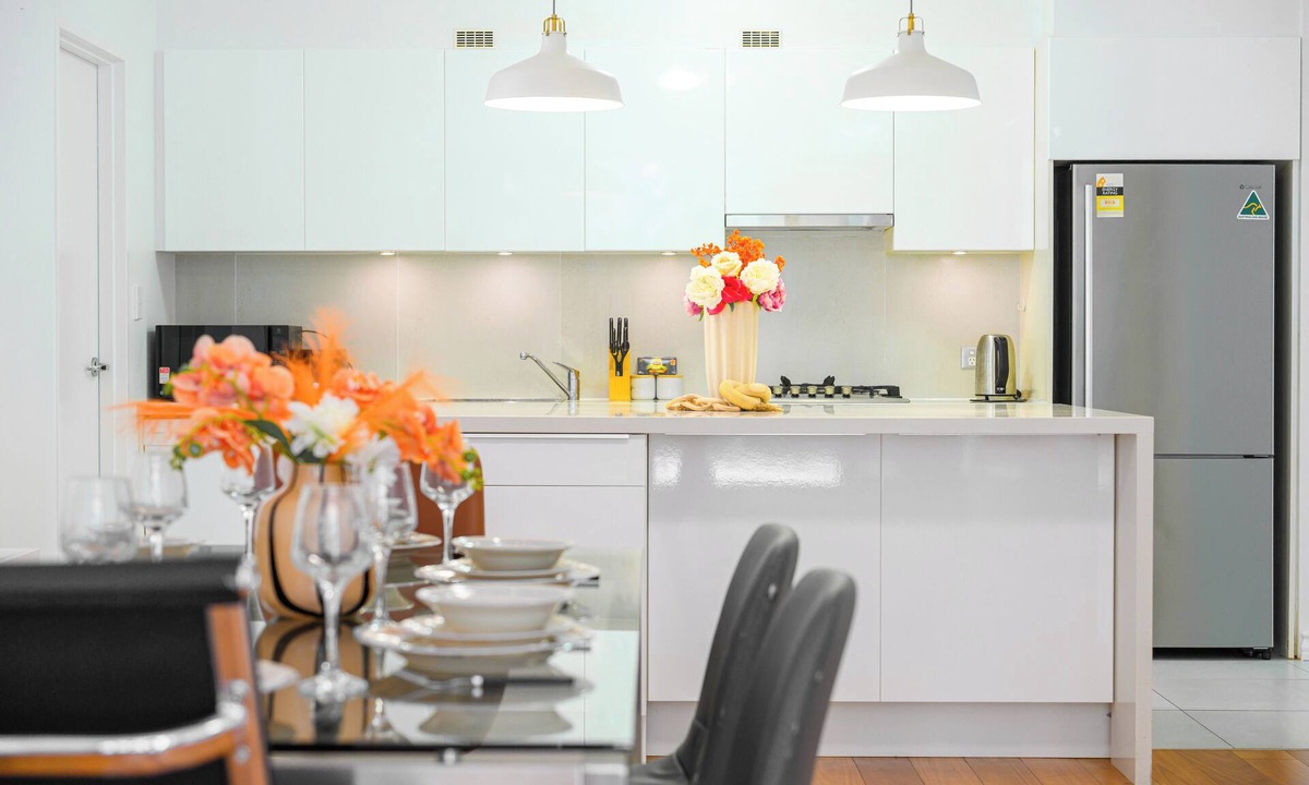 Redfern Apartment | Charming 2-bedroom apartment in Redfern with Pool & Gym