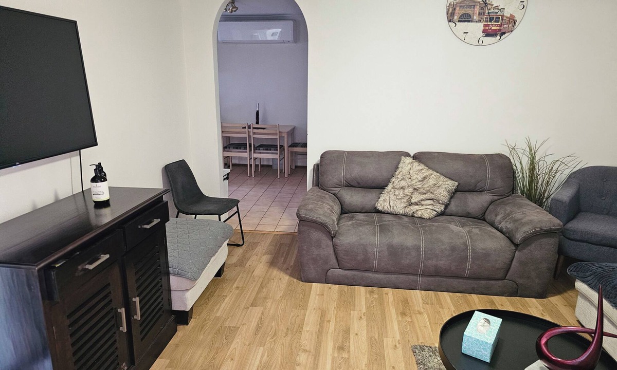 Meadow Heights House | Charming 3-bedroom House in Meadow Heights - Perfect Family Retreat