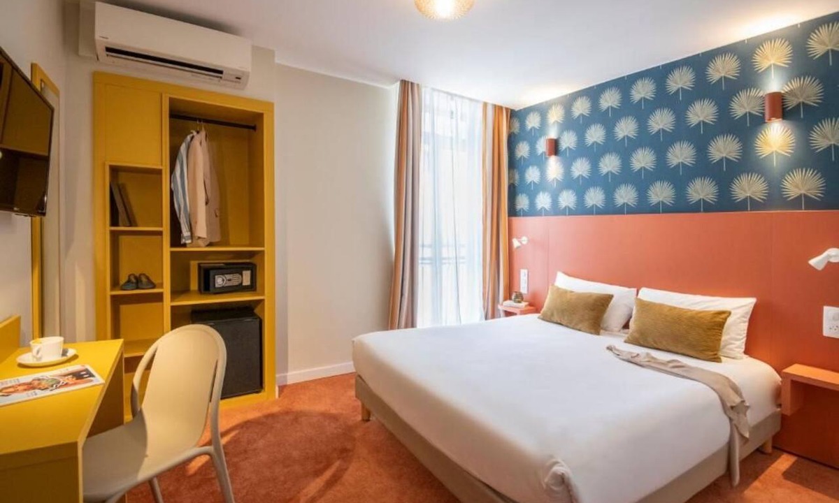 Nadiad Hotel | chekaut