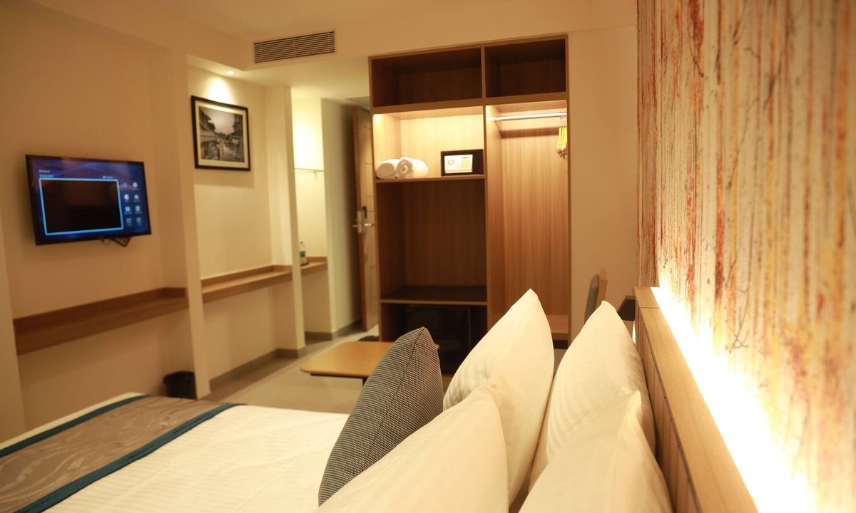 Bengaluru Hotel | City Lake Hotel