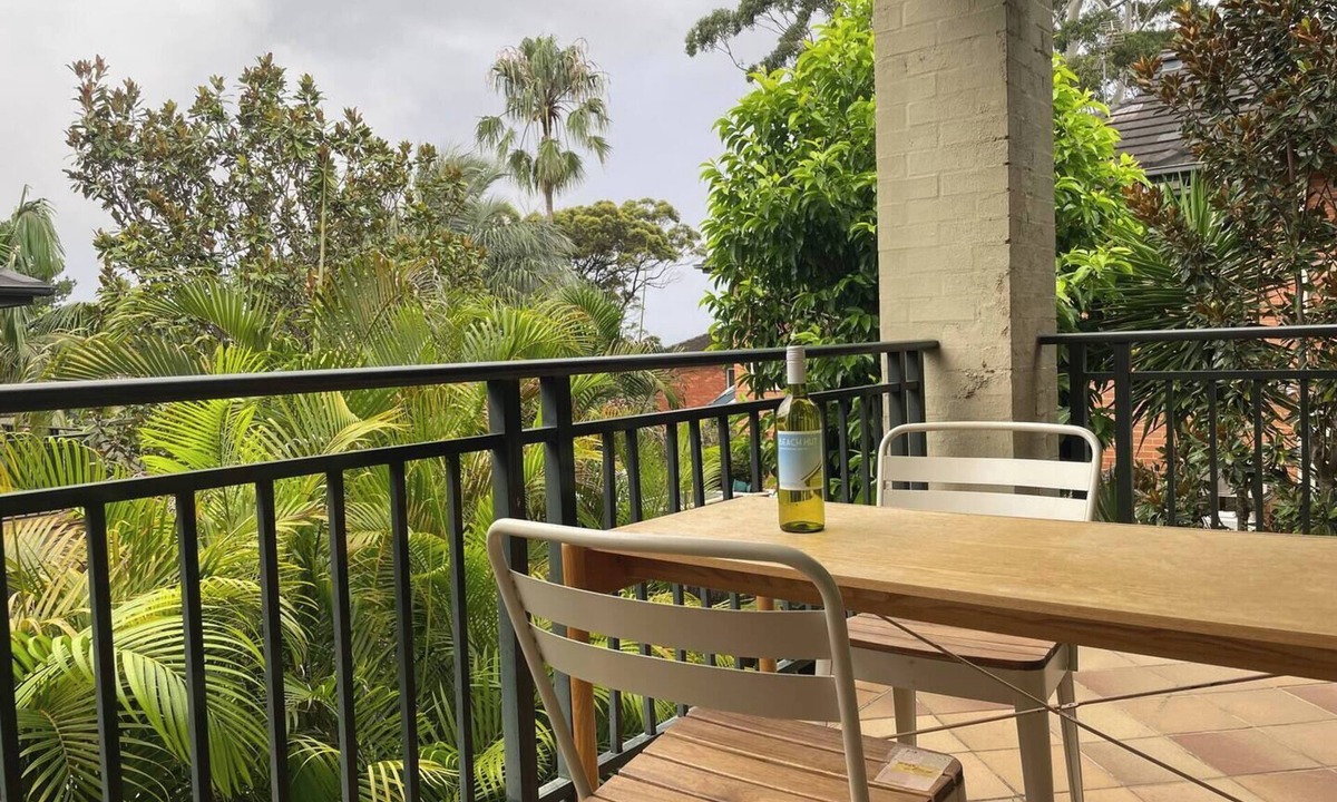 Neutral Bay Apartment | City Oasis ExecStayWalk to Metro Harbor Vivid Show
