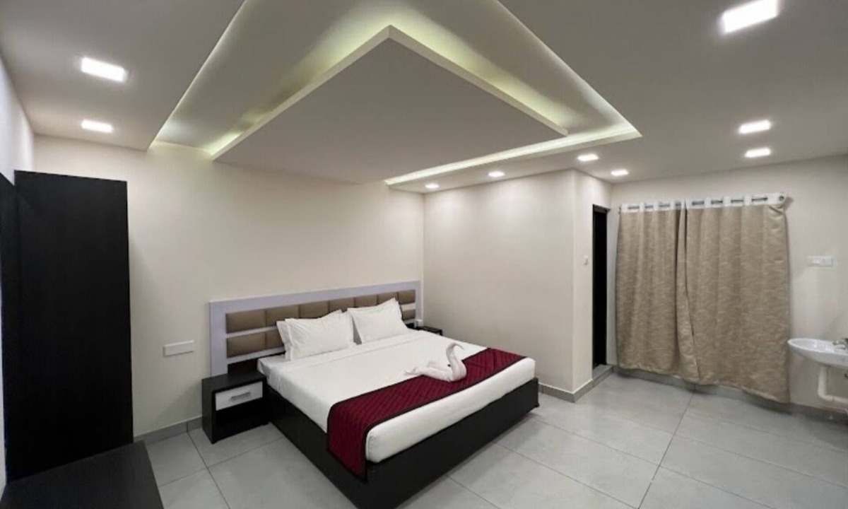 Sirkazhi Hotel | Clarks Inn Express Sirkazhi