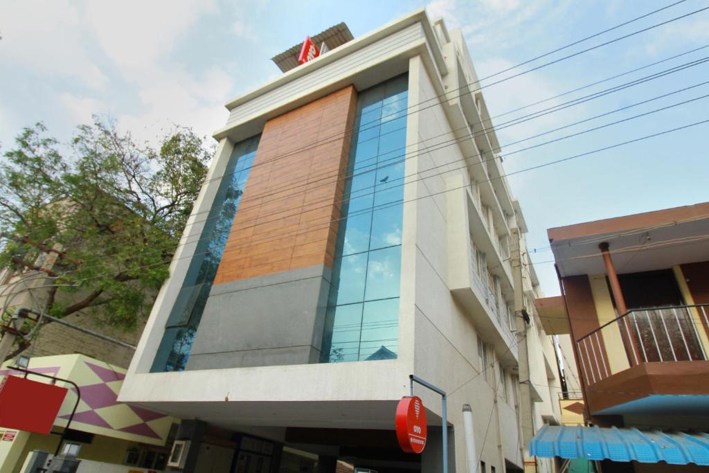Gandhipuram Hotel | Collection O 4658 Akil Residency