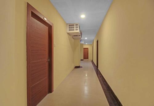 Rajarhat Hotel | Collection O Hotel Aqua Villa Near Netaji Subhash Chandra Bose International Airport