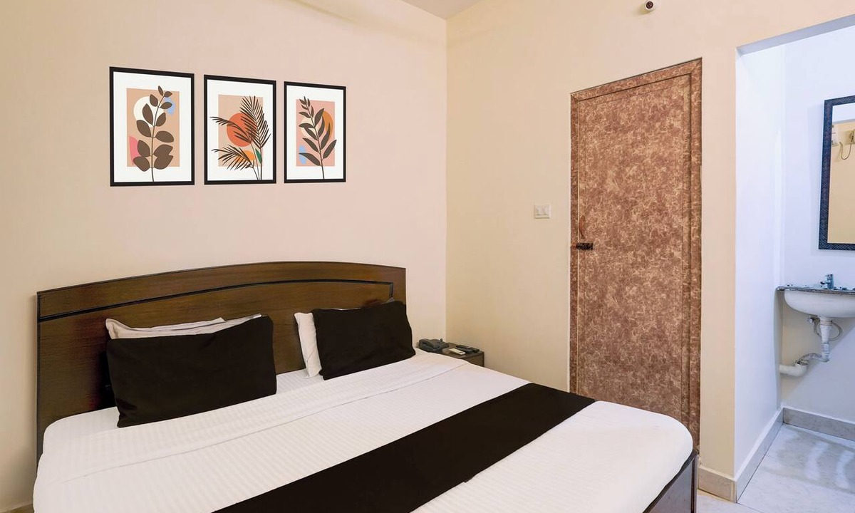 Thousand Lights Hotel | Collection O Thousand Lights Chennai