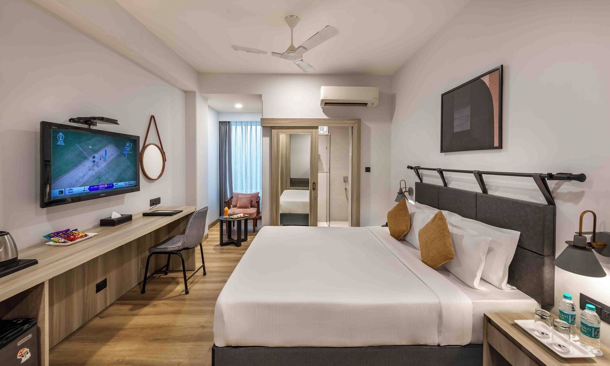 Noida Hotel | Comfort INN Grand - Kaushambi