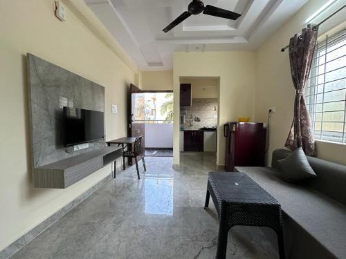 Electronics City Apartment | Cozy Room 1Bhk with Lift 501