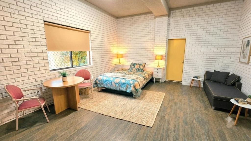 South Perth House | Cozy South Perth Private Rooms Close to CBD and river