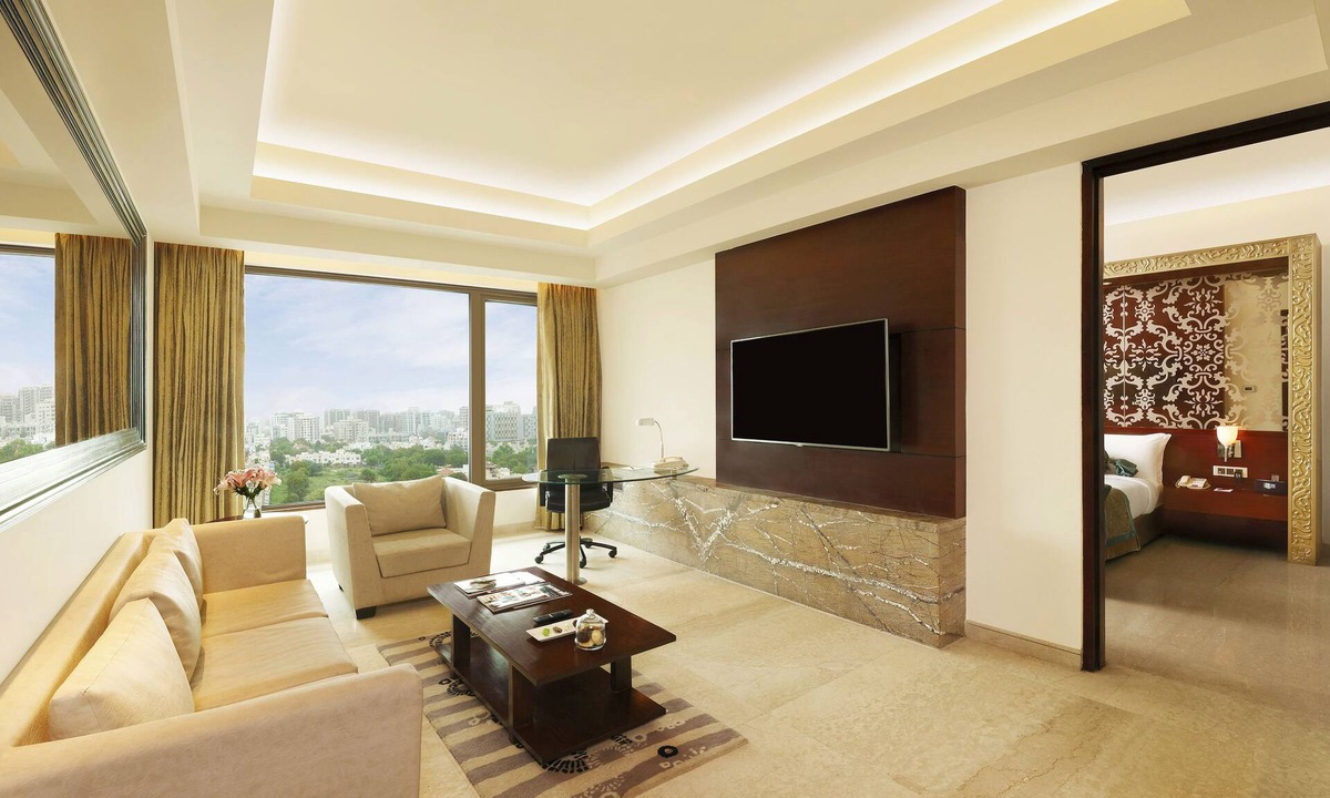 Prahlad Nagar Hotel | Crowne Plaza Ahmedabad City Centre by IHG