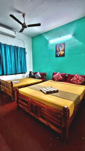 White Town Villa | De rock beach villa