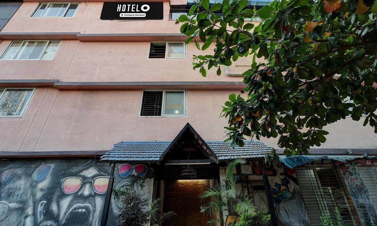 Bengaluru House | DeluxeTHE BREW AND REST INN