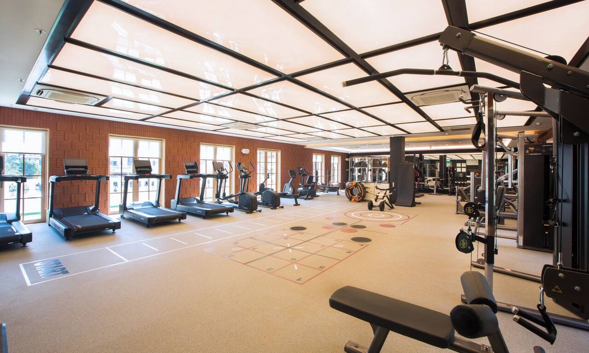 Gurugram Hotel | DLF Club 4