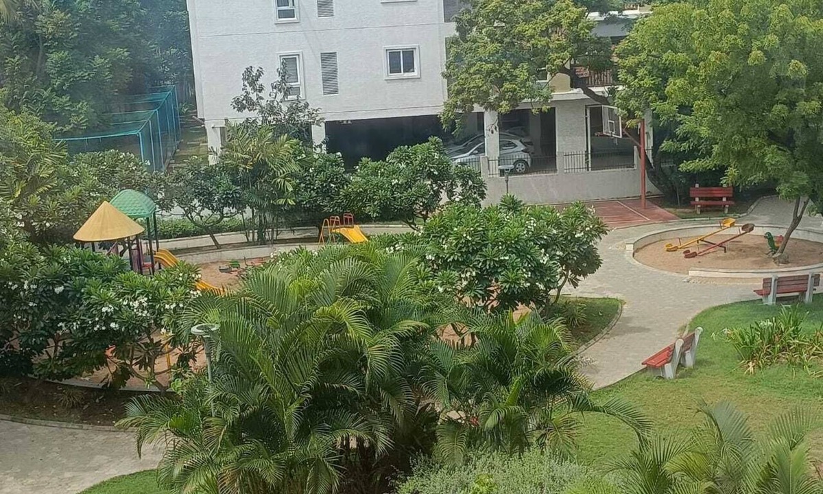 Pallavaram Apartment | Elite 3-bedroom apartment with AC, fitness room, swimming pool