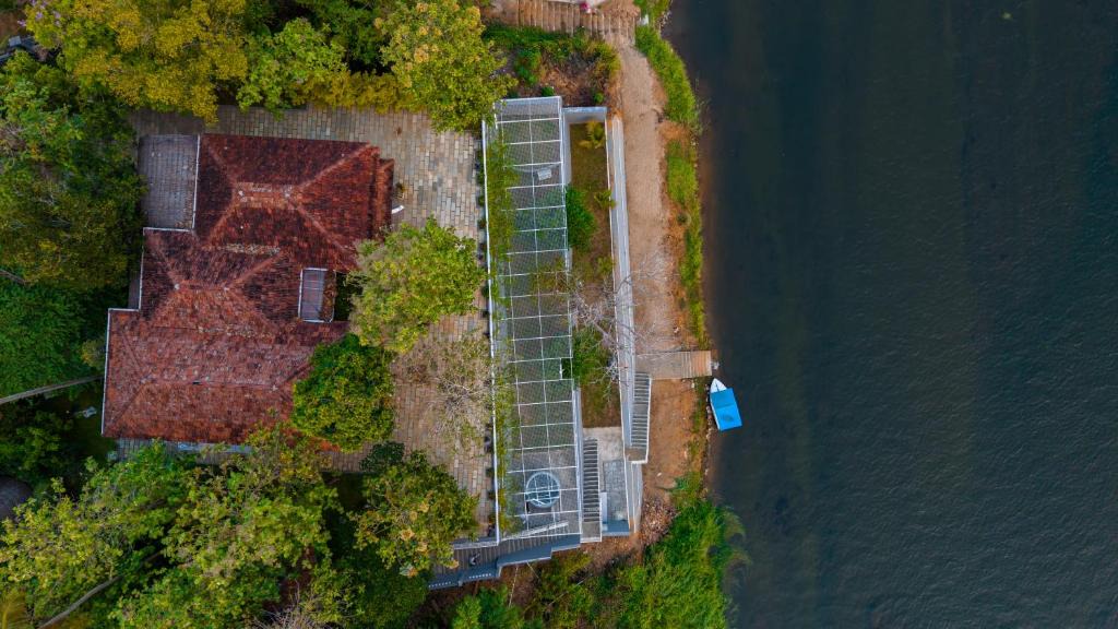 Malayattur Villa | ELIVAAS Signature Vintage Retreat 5-BHK Riverfront Heritage Villa