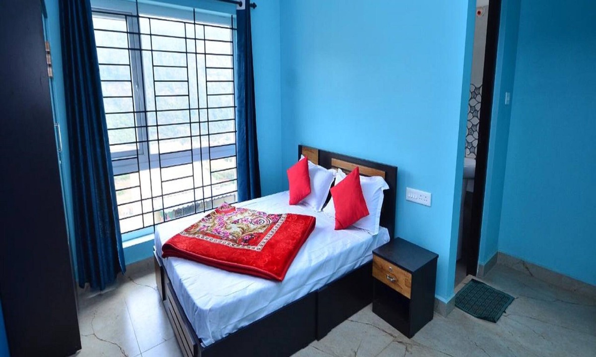 Thalayathimund Hotel | Estay Tiger Hills