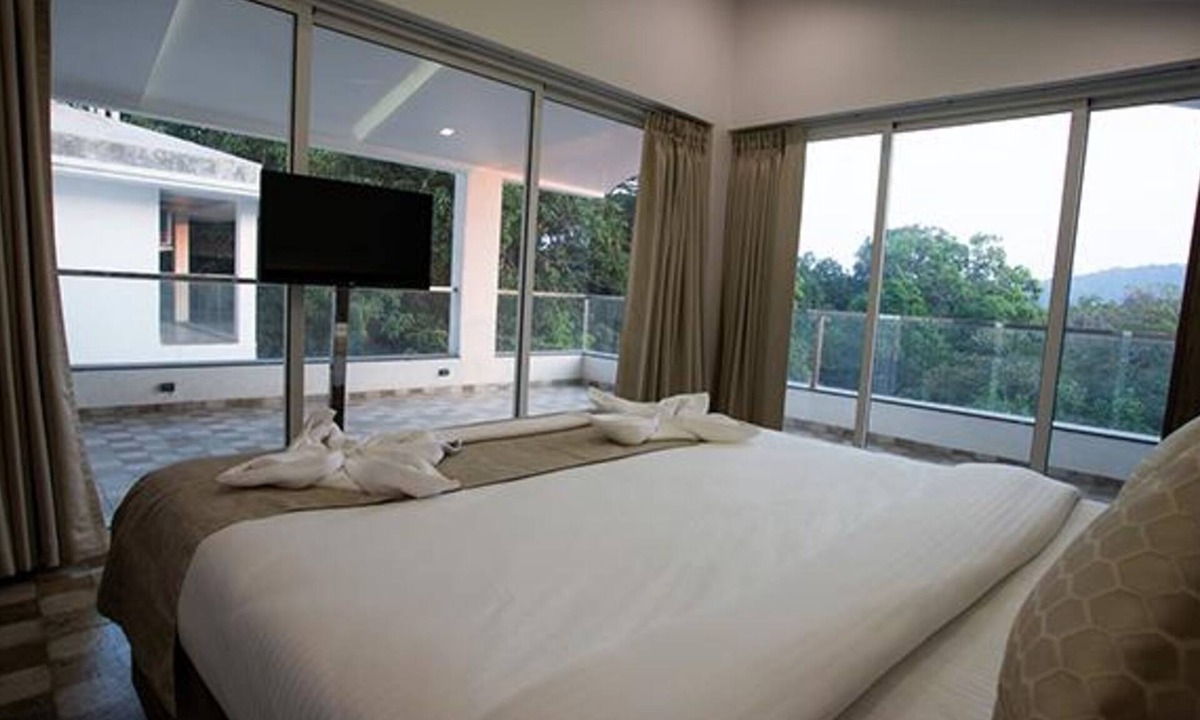 Kudal Hotel | Fabescape Villa De Orange