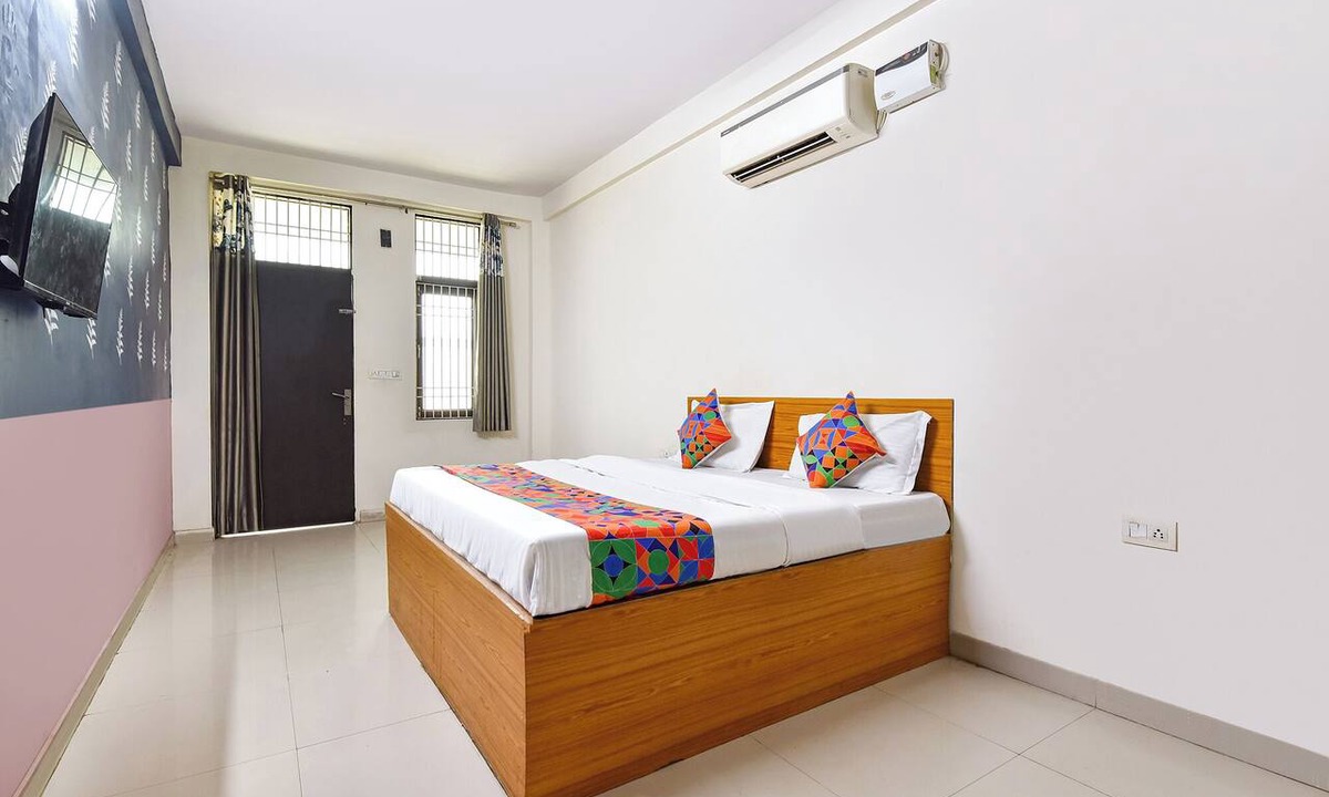 Vaishali Nagar Hotel | Fabhotel Palak Palace