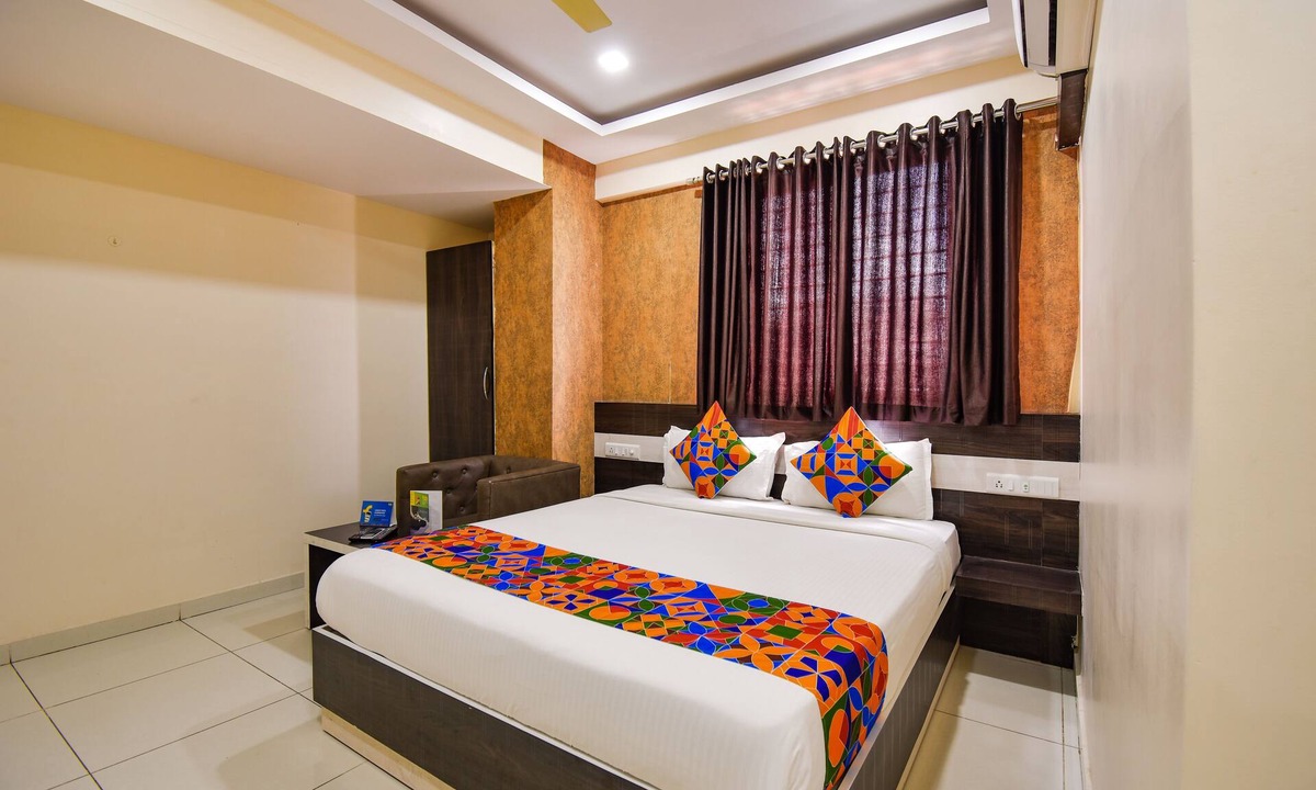 Yelahanka Hotel | Fabhotel Rotano Suites