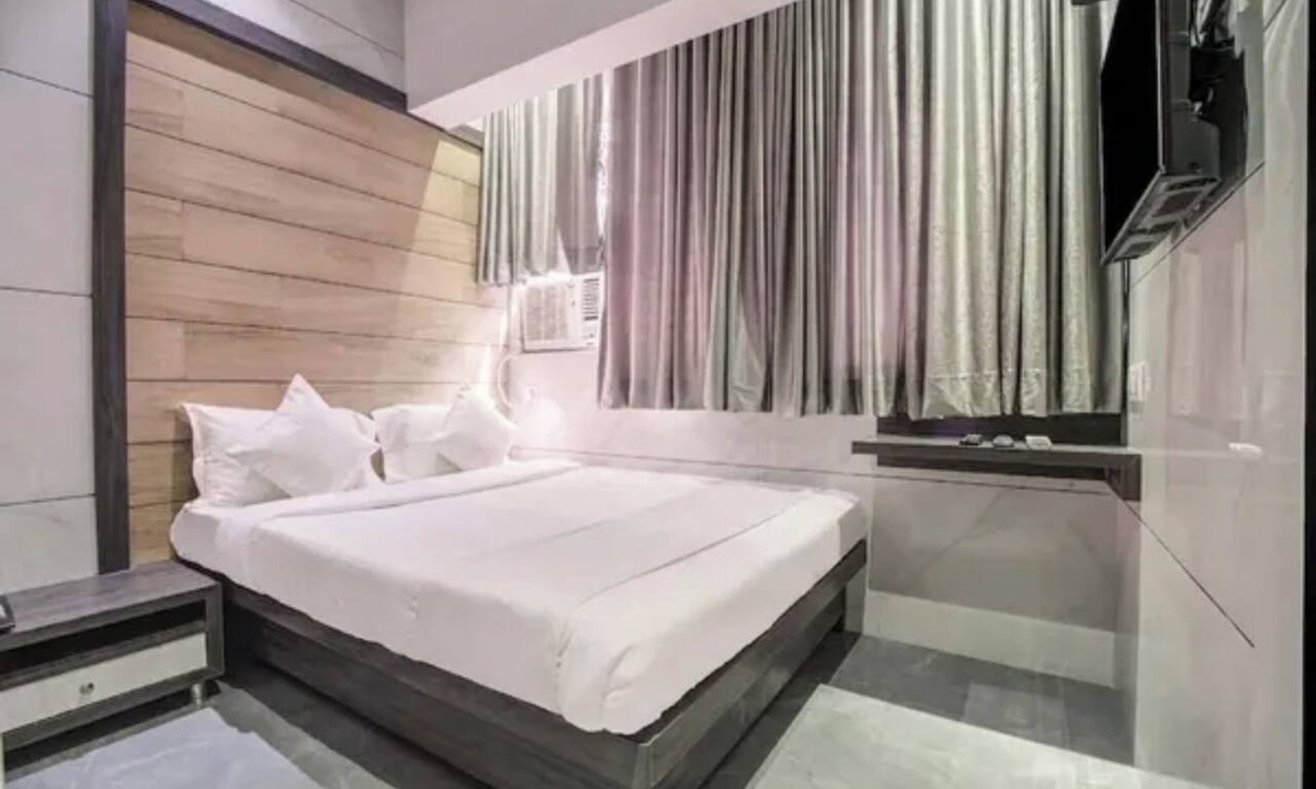 Kandivali Hotel | Fabhotel Spring Residency