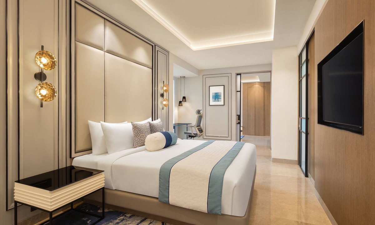Sakinaka Hotel | Fairfield by Marriott Mumbai International Airport